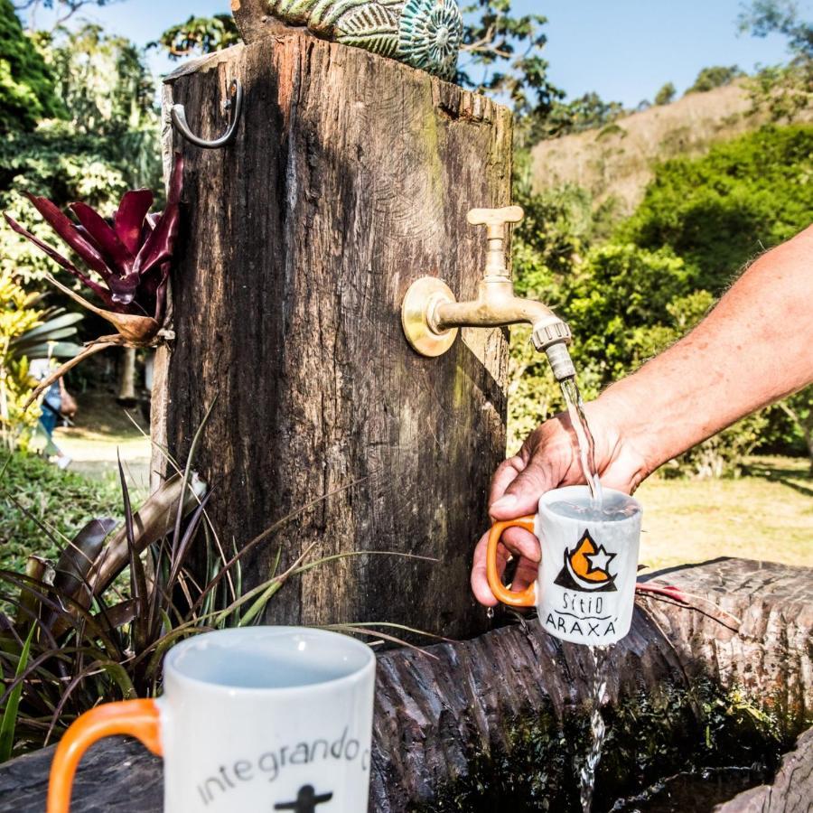 Sitio Araxa - 82 Anos De Historia - Suite Confortavel Em Meio A Floresta Paty do Alferes Kültér fotó