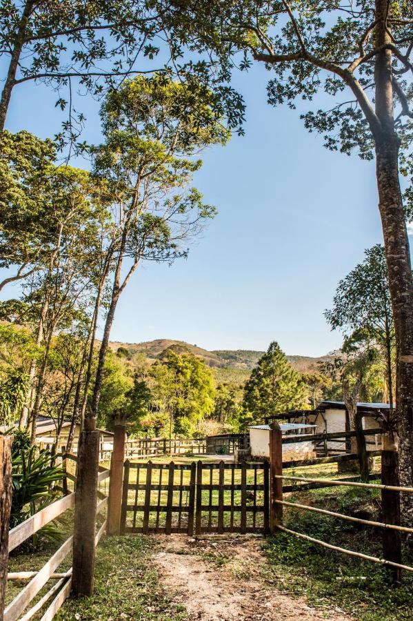 Sitio Araxa - 82 Anos De Historia - Suite Confortavel Em Meio A Floresta Paty do Alferes Kültér fotó